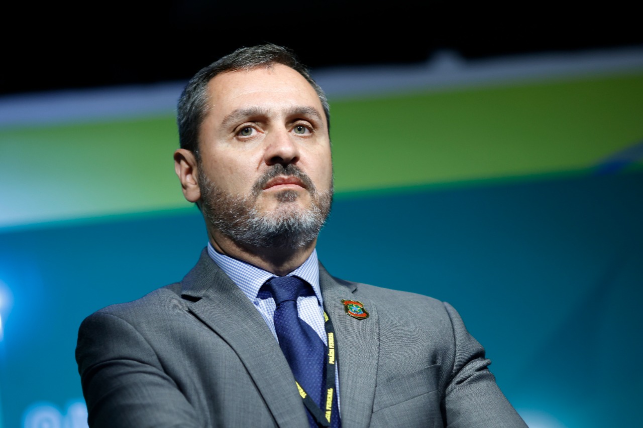 Acusações contra chefe da PF de Lula são mais graves do que as que levaram à condenação e prisão de Silvinei Vasques, ex-chefe da PRF no governo Bolsonaro